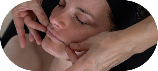 Soin authentique : l’art du lifting naturel, sans injection